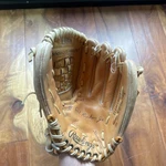 Rawlings RBG90F 11 Inch Tan Leather Baseball Glove Basket-web Finger Pad. Fixed Price $16.50.