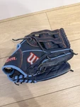 Wilson A500 Youth Butter Soft Broken In Right Throw A05RB2512 Glove. Fixed Price $52.67.