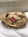 Rawlings RCM7 Large Hand 35 Baseball Softball Catchers Mitt Right Throw. Fixed Price $110.00.