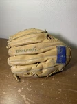 Spalding Baseball Glove 42-073 Lloyd Moseby Rht Competition Series Used. Fixed Price $12.00.