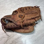 Vintage Louisville Slugger Waveback HBG28 Rht Leather Baseball Glove Cir 70-80. Fixed Price $28.99.