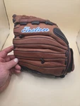 Easton Baseball Glove Rht FP1250K Fast Pitch 1/2" Brown/black. Fixed Price $22.00.