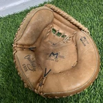 Rare Cambridge C909 Pro Model Catchers Mit Baseball Glove Center Cut Cowhide. Fixed Price $40.47.