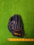 Wilson Mini Pro A2192 Left Handed Throw Glove, Read. Fixed Price $20.99.