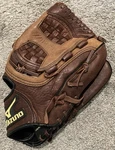 Mizuno Slider Professional Baseball Glove GSL1200 Right Hand Throw. Fixed Price $14.97.