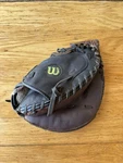 Wilson A1860 PRO18 Ivan Rodriguez Baseball Catchers Mitt Right Hand Throw. Fixed Price $49.99.