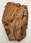 Vintage Wilson A2220 Korea Pro Model Baseball Glove - Designed Fred Lynn Sox. Fixed Price $32.95.