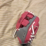 Rawlings Players Series PL90PSM 9" Pink/gray Leather Glove Left Hand Throw. Fixed Price $9.50.