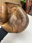 Rawlings Very Small Fully Broken Boys Baseball Catchers Mitt Right Throw. Fixed Price $33.00.