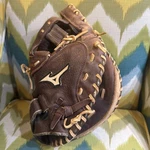 Mizuno GXS-90F3 Women Girls 34 Fast-pitch Softball Catchers Mitt Right. Fixed Price $119.99.