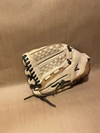 Easton Professional Tan Soft Leather 12" Synergy SYFP1200 Baseball Glove Lht. Fixed Price $15.00.