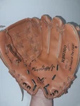 Rawlings Baseball Glove Ken Griffey Jr 10.5 RBG160 Edge U Cated Heel Hinge. Fixed Price $9.00.