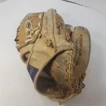 Spalding Autograph Rht 42-911 Usa Baseball Glove Richie Allen. Fixed Price $49.99.