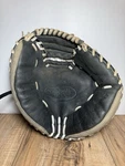 Louisville Slugger OS14-BG Omaha Select Catchers Mitt Glove Black 11 Rht. Fixed Price $46.95.