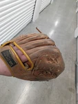 Spalding 42-750 12" Leather Baseball Glove Grip-tite Pocket Brown Lht. Fixed Price $22.90.