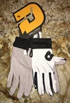 Demarini Stadium White Black Grey Baseball Batting Gloves New Adult Mens Sz. Fixed Price $37.11.