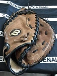 Wilson A9625 FP7 / Women Fastpitch Catchers Mitt Right Throw. Fixed Price $150.00.