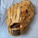Vintage Louisville Slugger HBG76 Super Baseball Softball Glove Y6708. Fixed Price $18.00.