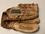 Vintage Mizuno MT2025 Crest Professional Baseball Glove Mitt Rht-xl Model. Fixed Price $19.99.