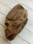 Rawlings Baseball Softball Glove Rht Gj 40 Bill Madlock Hinged Pad Leather. Fixed Price $24.95.