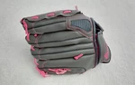 Franklin Baseball Glove 22708 10.5" Gray Pink Right Hand Throw. Fixed Price $13.99.
