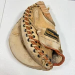 Vintage Wilson A2507 Left Handed Throw Lht Catchers Glove 11" Tony Pena Pro Toe. Fixed Price $45.99.