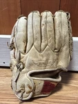 Vtg Rawlings GJ29 Bellows Web Larry Bowa Leather Softball Glove Lht. Fixed Price $18.95.