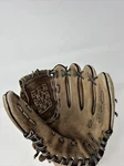 Louisville Slugger TPX1050S Tour Player Series 10.5 Youthbaseballglove Mitt Rht. Fixed Price $12.26.