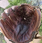 Rawlings Bull B120B Dark Brown Basket Web Leather Baseball Glove Lht. Fixed Price $73.99.