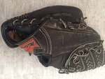 Macgregor M11BK Hank Aaron Baseball Softball Glove Right Hand Throw. Fixed Price $24.00.
