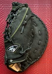 Louisville Slugger Zephyr Series ZRBK5A Glove Rht 13 Xtrasoft Lining Black. Fixed Price $43.99.