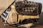 Spalding 12.5" Top Grain Leather Tan & Brown Rht Baseball Glove Mitt 18853. Fixed Price $19.98.