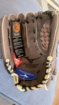 Youth Mizuno GPP1100Y3 Prospect Series Powerclose Baseball Glove Right Hand. Fixed Price $40.00.