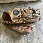 Wilson A2364 George Brett Mvp Personal Model Baseball Glove Rht 11" Vintage 2003. Fixed Price $27.99.