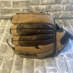 Rawlings ' Youth Model PM709RPU Baseball Glove 10-1/2 Rht 10.5 1B. Fixed Price $15.00.
