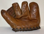 Vintage Ted Williams Baseball Glove Mitt 40S Wilson Hawk G1338 Leather. Fixed Price $75.00.