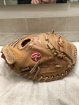 Rawlings RCM7 Large Tight Fit 35 Baseball Softball Catchers Mitt Right Throw. Fixed Price $110.00.