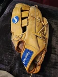 Spalding Baseball Glove 42-0-55 Top-grain Leather.competion Series. (d). Fixed Price $14.95.