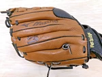 Mizuno Power Close Ii Youth Baseball Glove Right Hand Throw 11.5 Inches Gpl 1154. Fixed Price $35.00.