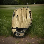 Wilson Fast Pitch Softball Glove A1000FP125 Exclusive Ecco Leather Rht 12.5. Fixed Price $89.00.
