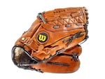 Men's Wilson A2110 11" Fielders Dual Hinge Glove With Finger Hole Mlb Right Hand. Fixed Price $24.97.