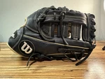 Wilson A700 - 12.5 Rht. Fixed Price $55.00.