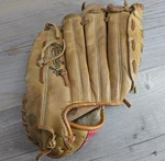 Rawlings Rbg 224 11" Rht Right Hand Thrower Baseball Glove Ken Griffey Jr.. Fixed Price $17.48.