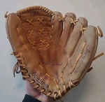 Rawlings Reggie Jackson Baseball Glove Mitt GJ90 Deep Well Pocket Rht (B1-C12). Fixed Price $39.99.