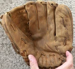 Vtg 60S Spalding Roger Maris Sig Series Brown Leather Baseball Glove 42-335. Fixed Price $99.99.