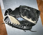 Easton SYN12FP Oil Tanner Genuine Steer Hide Glove Black Leather Rht. Fixed Price $24.99.