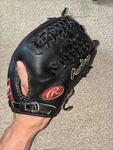 Rawlings Heart Of The Hide Trap-eze PRO-CF13P 12.5 Outfield Glove Fastback. Fixed Price $200.00.
