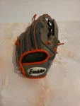 Franklin Baseball Glove Youth Shok Sorb 22752 10.5" Right Hand Throw. Fixed Price $11.99.