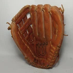 Wilson A9840 The Boss Baseball Softball Glove Righthand Rht Throw. Fixed Price $15.99.