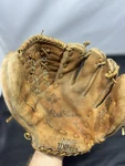 Wilson A2620 Paul Blair Autograph Youth 10.5" Baseball Glove Mitt Right Handed. Fixed Price $12.99.
